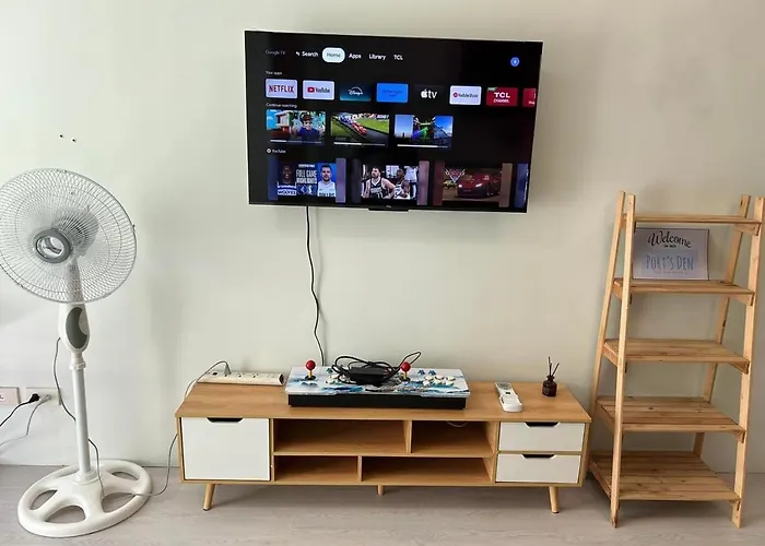 Ports Den Apartment *